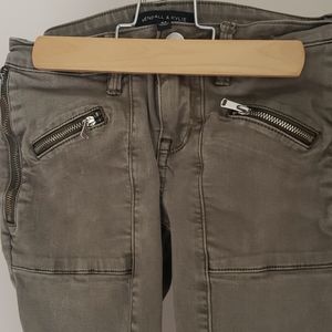 FINAL SALE ❣️K E N D A L L & K Y L I E army green jeans